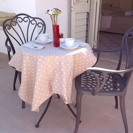 B&B A Casa Di Amici Джардини-Наксос Экстерьер фото