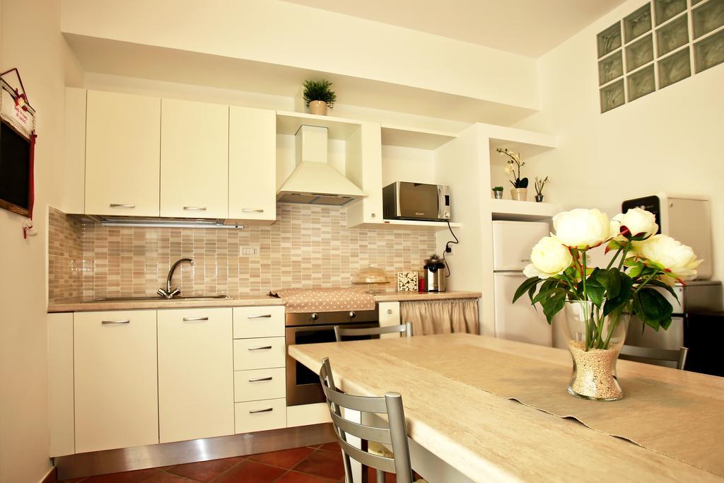 B&B A Casa Di Amici Джардини-Наксос Экстерьер фото
